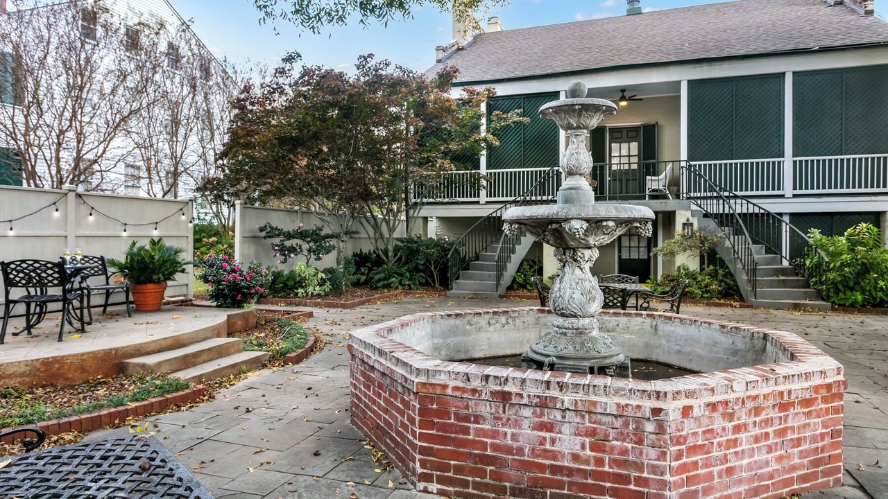 Photo of Patio Balcony in Natchez