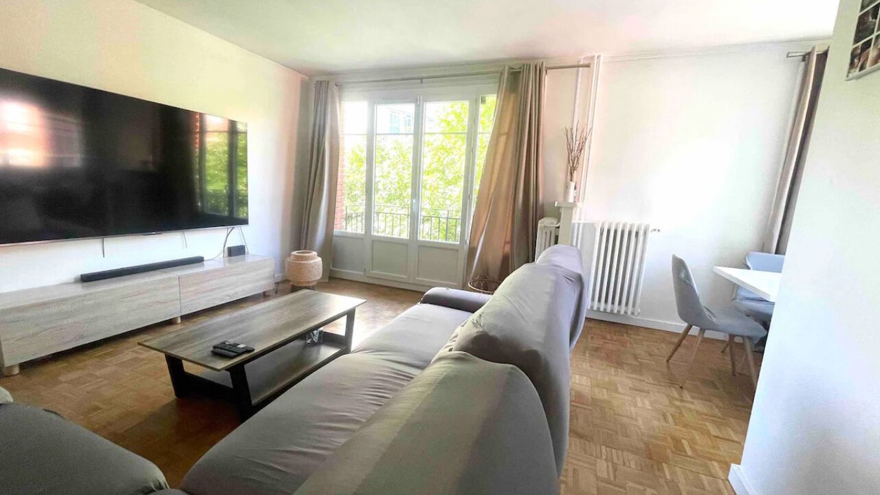 Photo of Livingroom in Louis Bertrand-Mirabeau-Semard