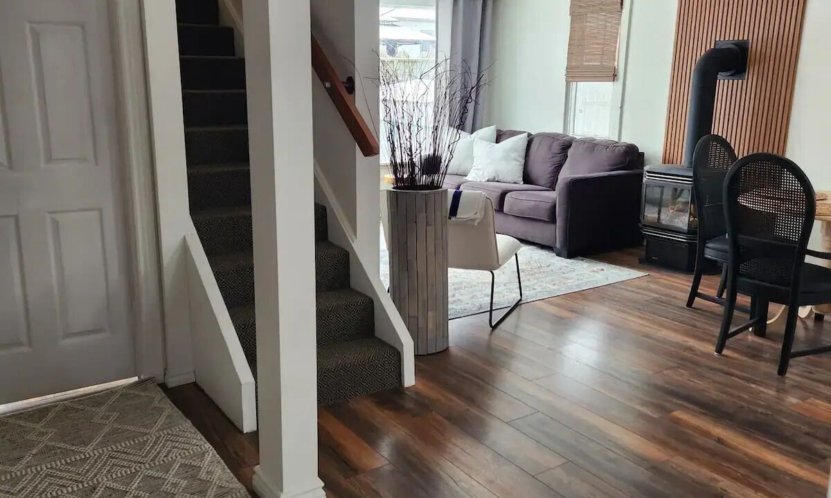 Photo of Livingroom in Sarnia