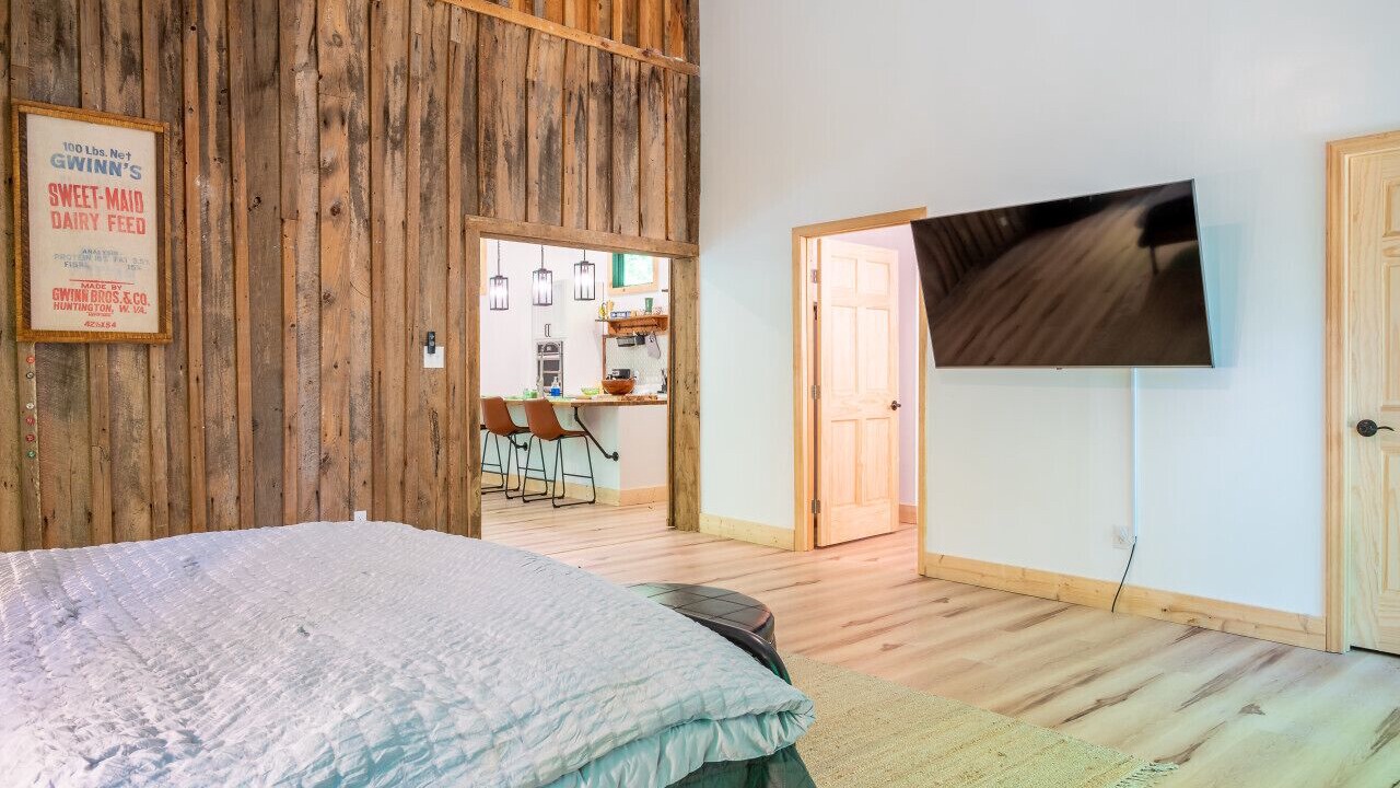 Photo of Bedroom in Hot Springs
