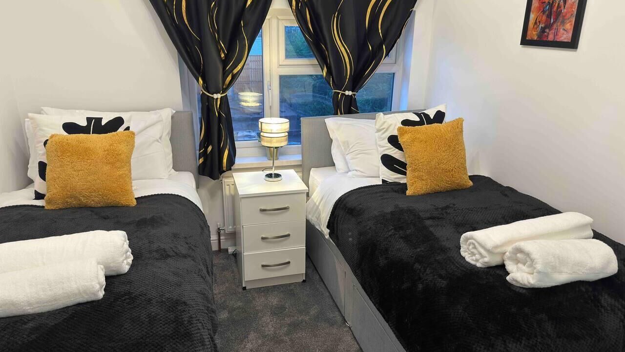 Photo of Others in Rednal