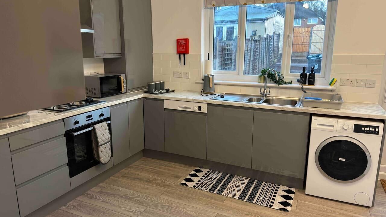 Photo of Others in Rednal