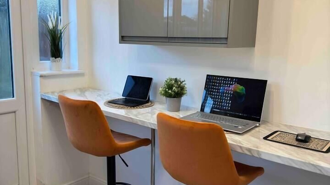 Photo of Others in Rednal