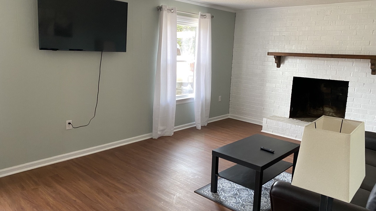 Photo of Livingroom in Laurel