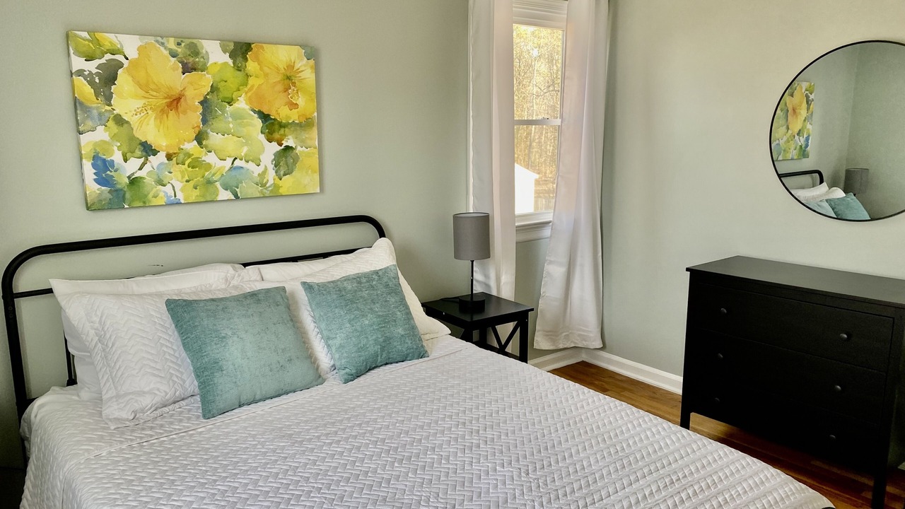 Photo of Bedroom in Laurel