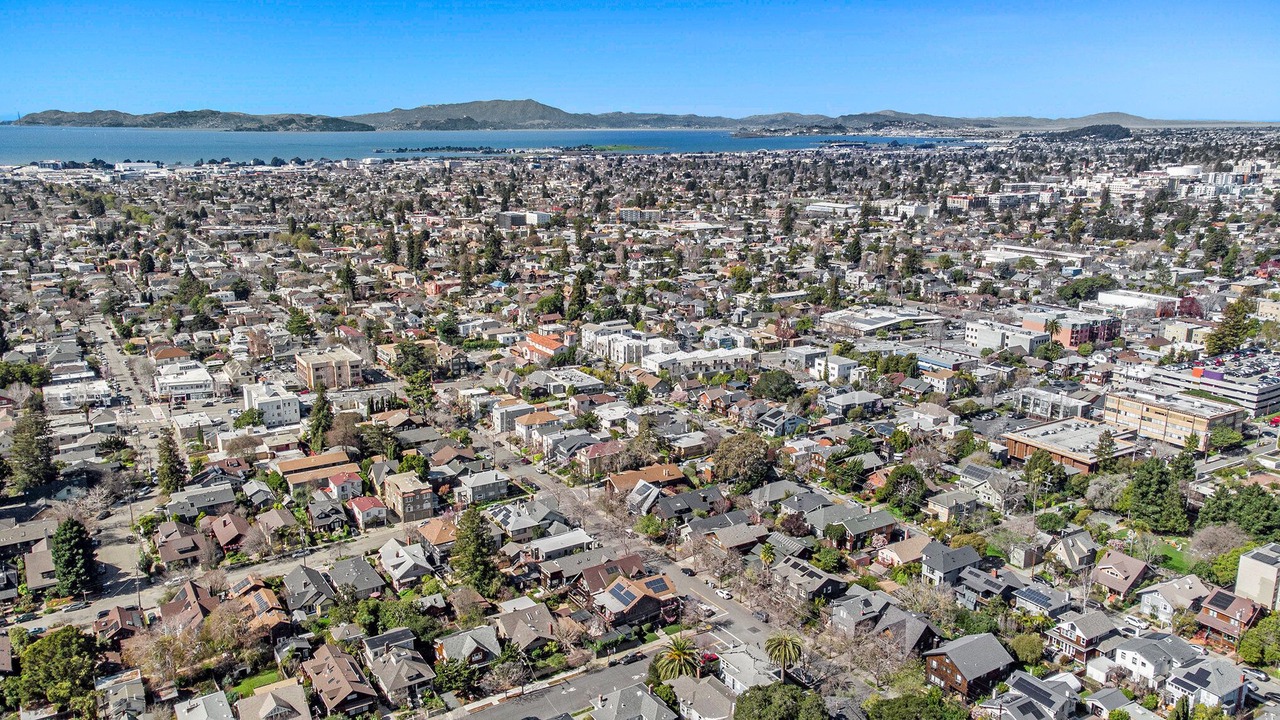 Photo of Others in Upper Telegraph