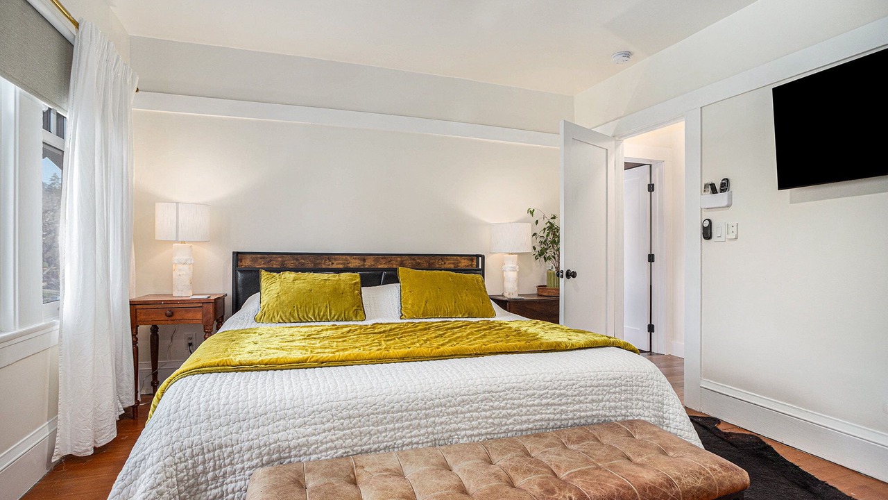 Photo of Others in Upper Telegraph