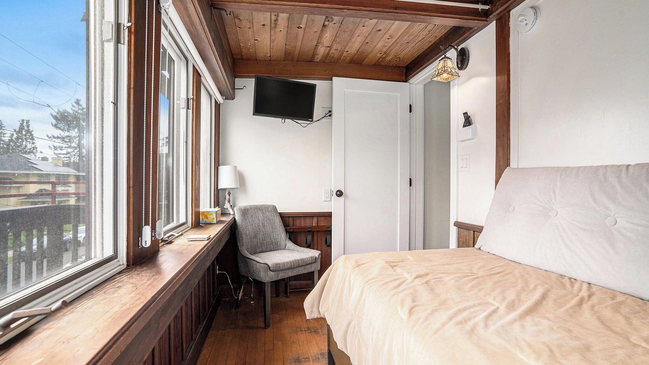 Photo of Others in Upper Telegraph