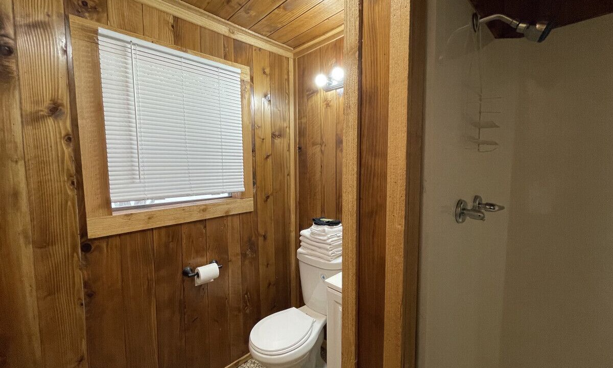 Photo of Bathroom in Pottsboro