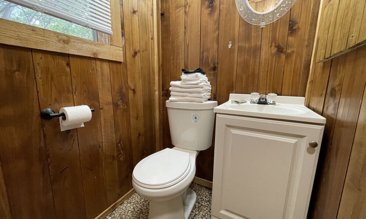 Photo of Bathroom in Pottsboro