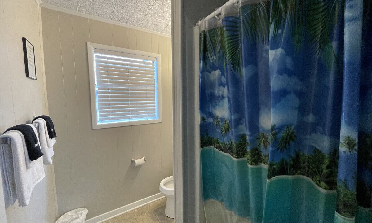 Photo of Bathroom in Pottsboro