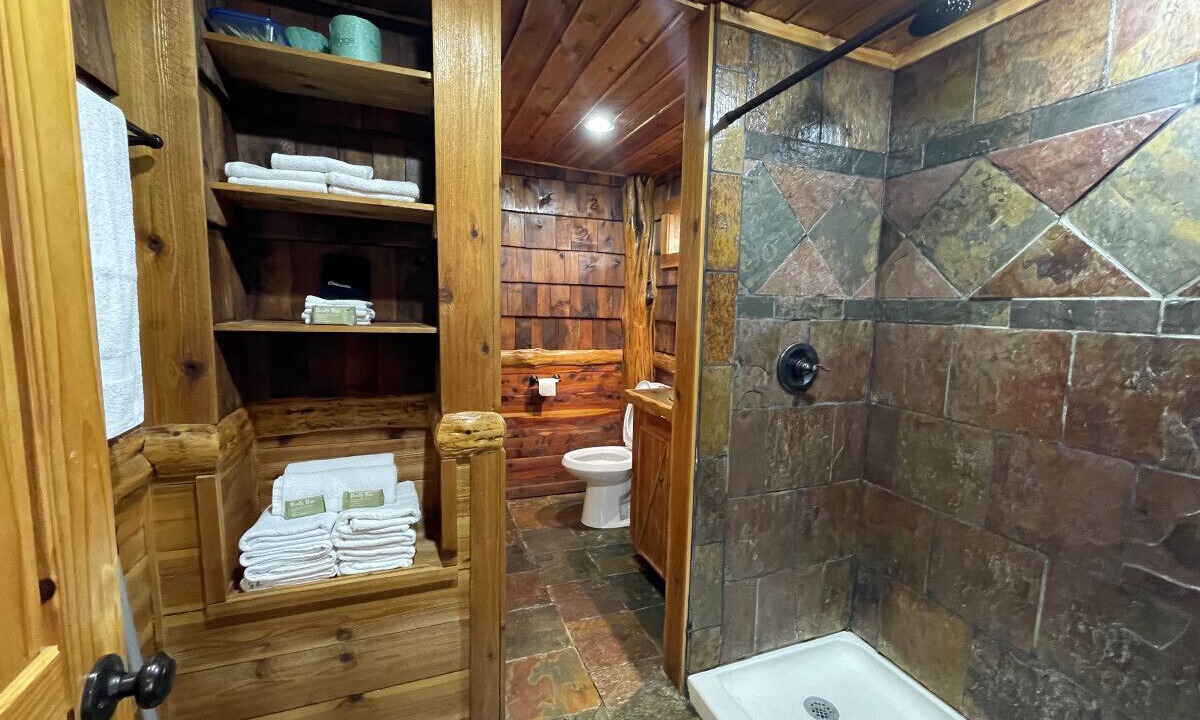 Photo of Bathroom in Pottsboro