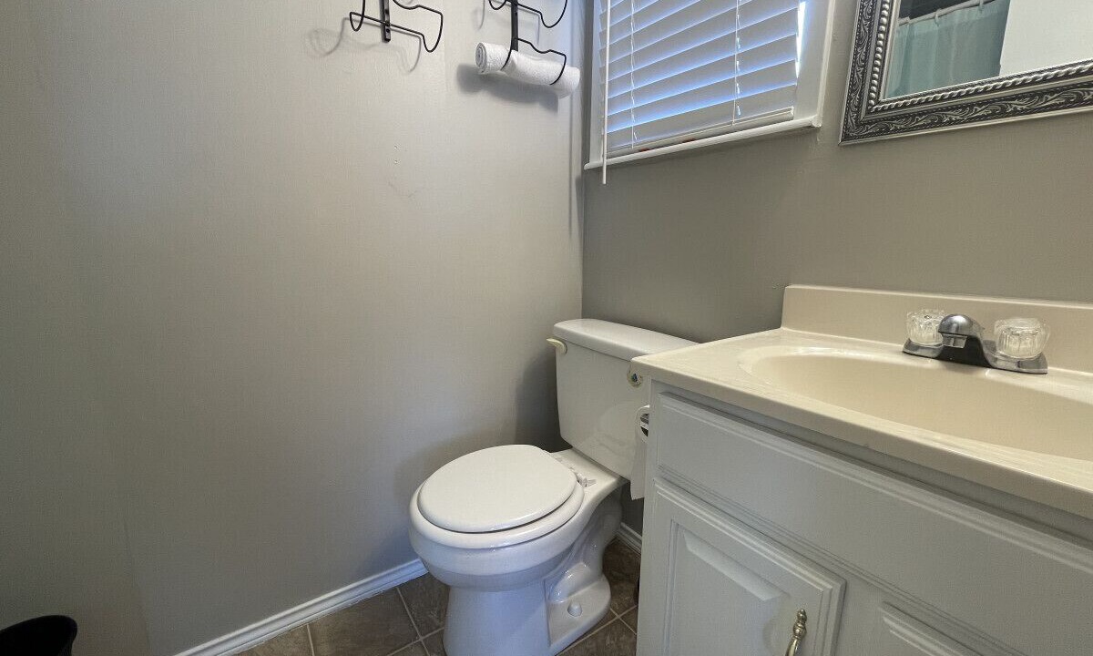 Photo of Bathroom in Pottsboro