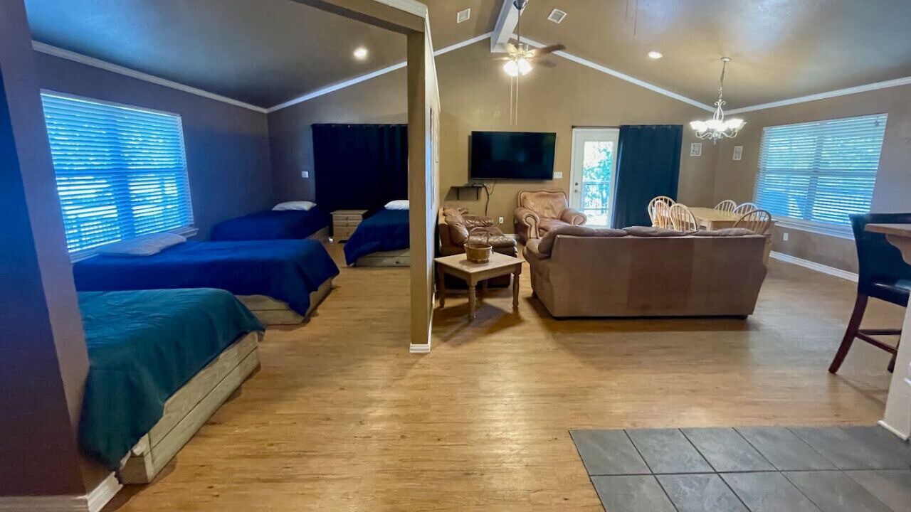 Photo of Bedroom in Pottsboro