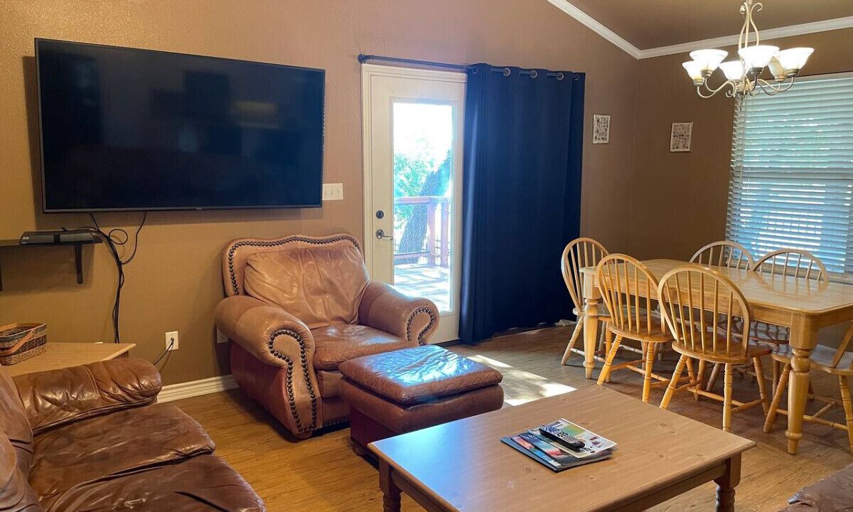 Photo of Livingroom in Pottsboro