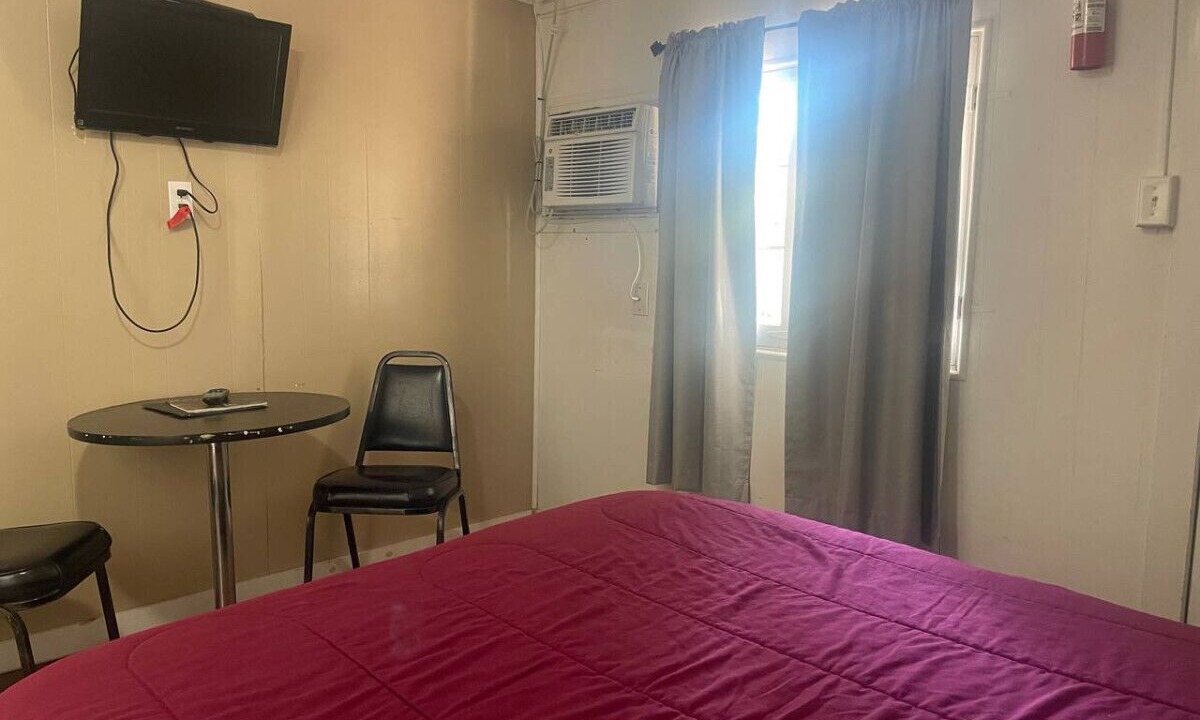 Photo of Bedroom in Pottsboro