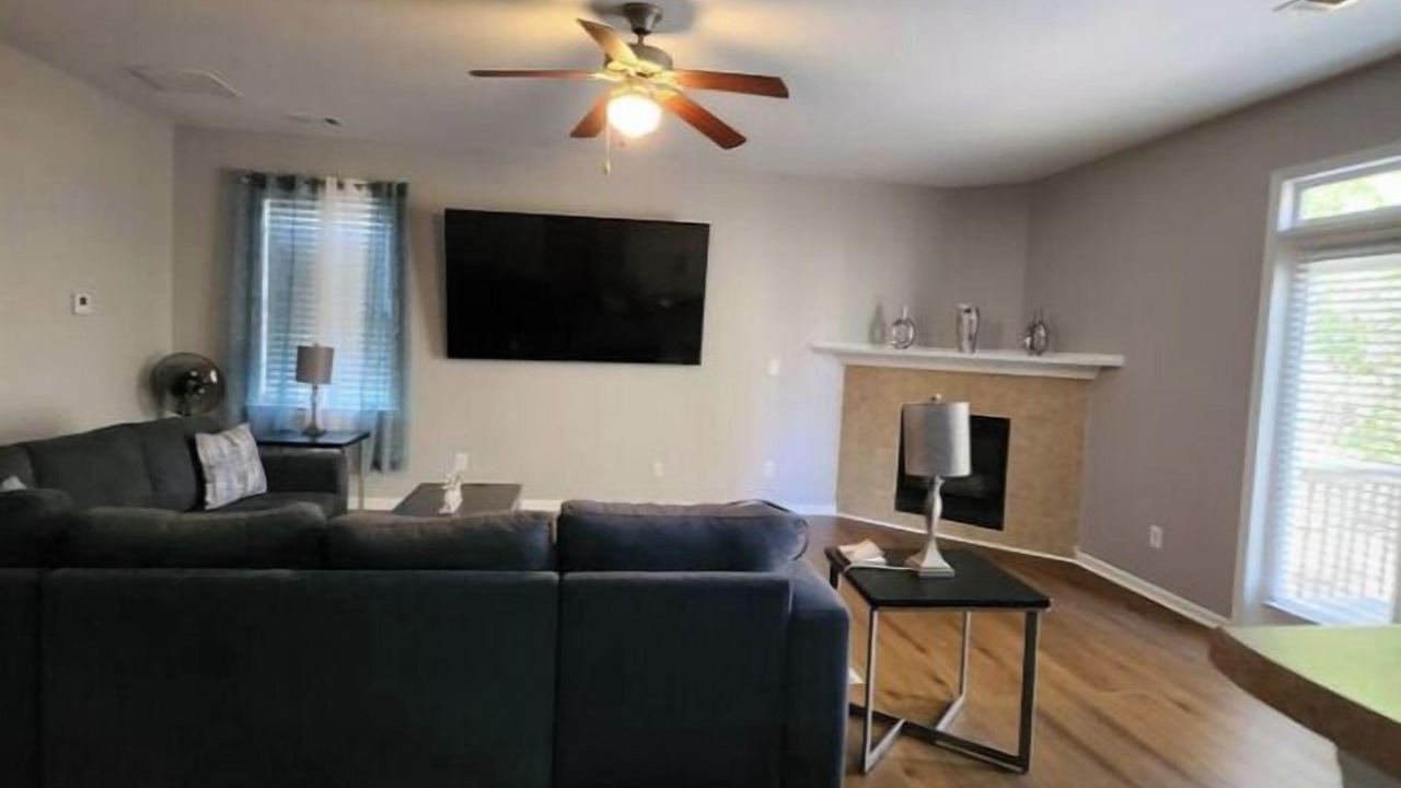 Photo of Livingroom in Newnan