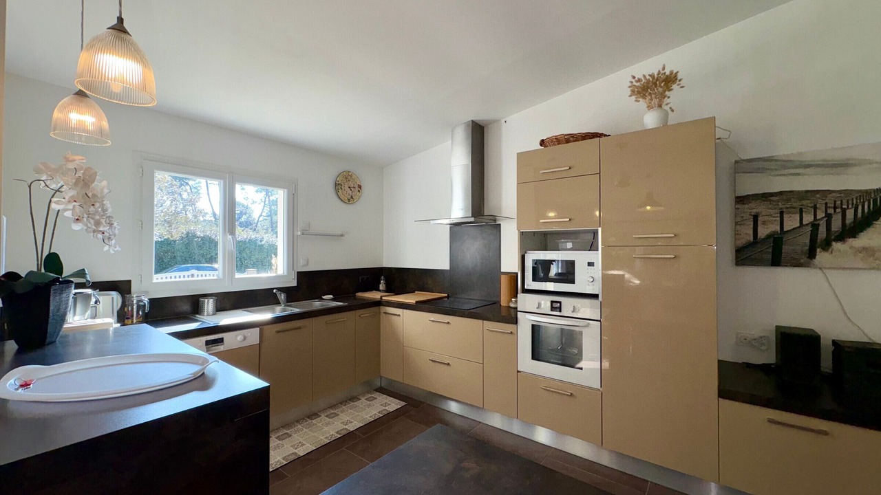 Photo of Kitchen in Saint-Jean-de-Monts