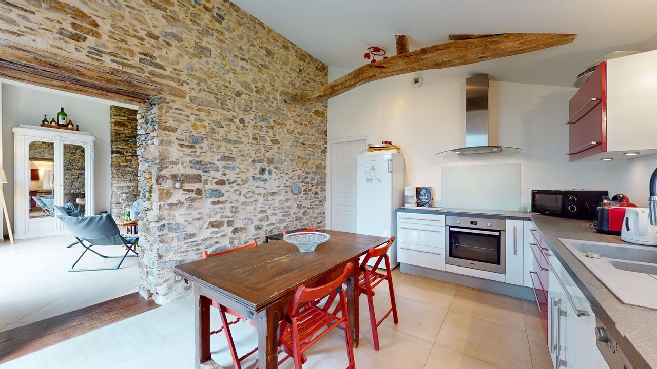 Photo of Kitchen in Saint-Julien-des-Landes