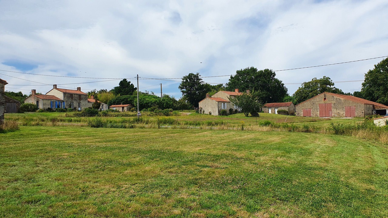 Photo of Outdoor in Saint-Julien-des-Landes