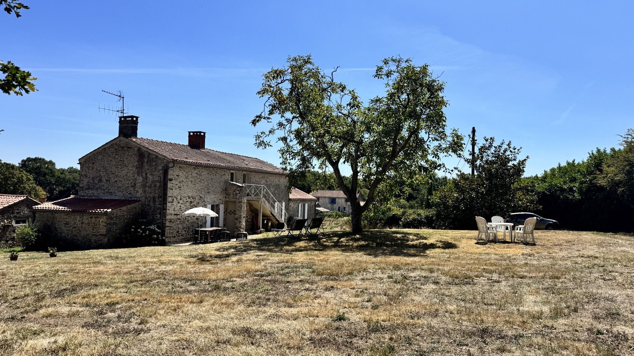 Photo of Outdoor in Saint-Julien-des-Landes