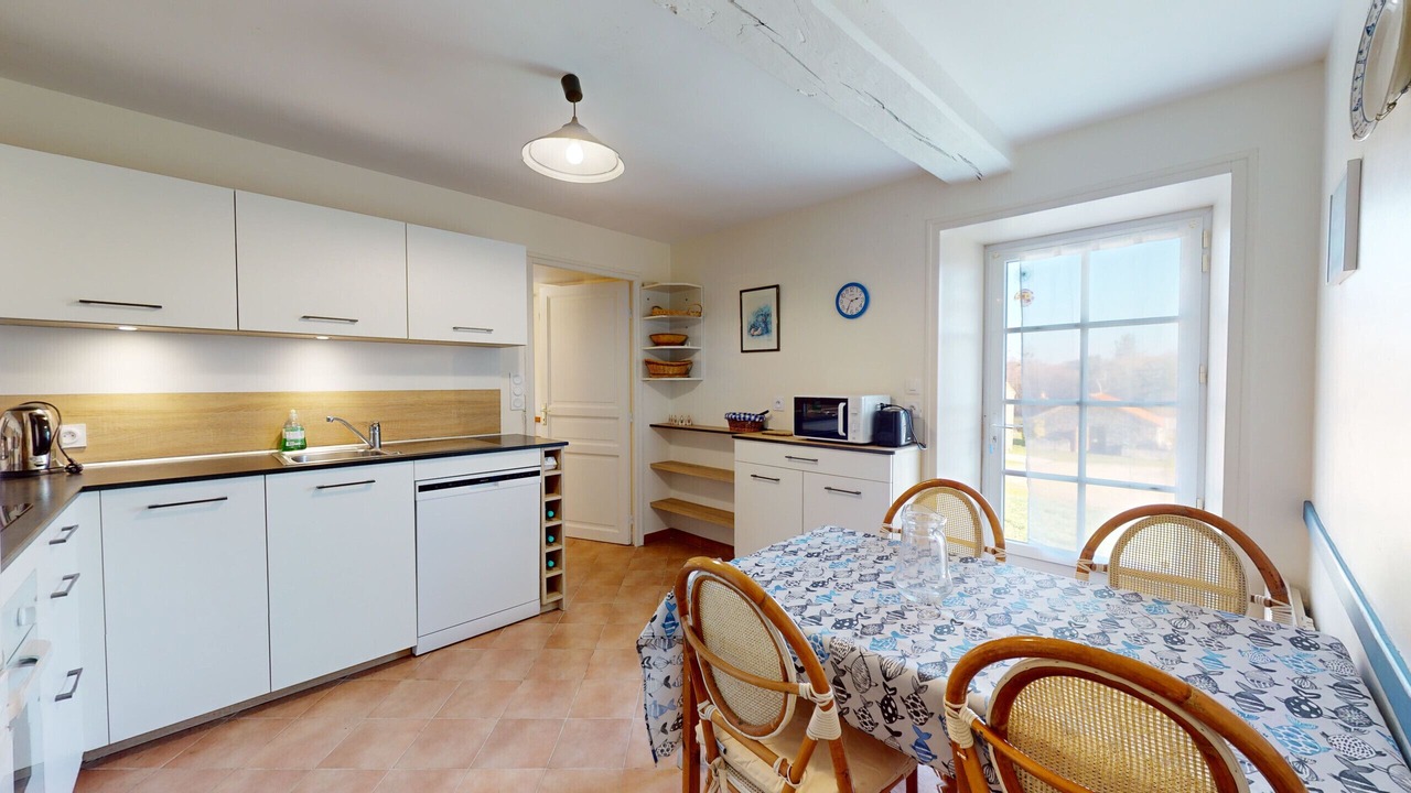 Photo of Kitchen in Saint-Julien-des-Landes