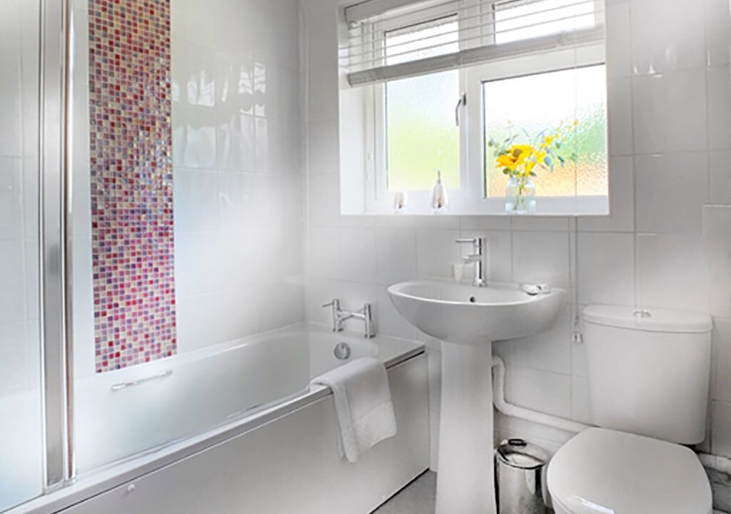 Photo of Bathroom in Lightwater