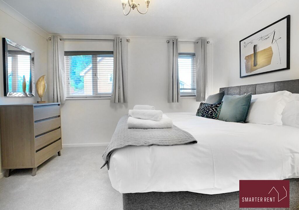 Photo of Bedroom in Lightwater