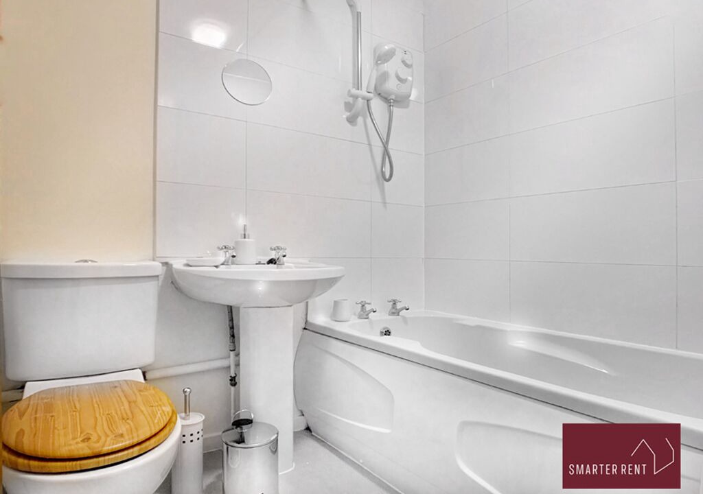 Photo of Bathroom in Lightwater