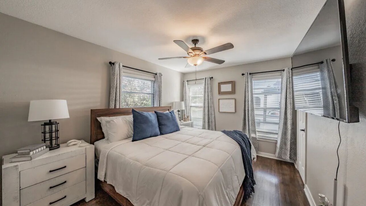 Photo of Bedroom in Fort Worth Cultural District