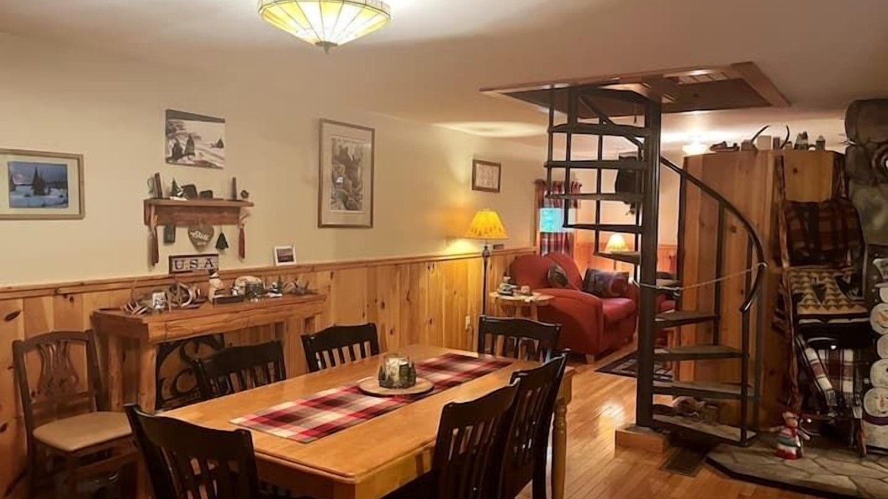 Photo of Bedroom in Town of Webb