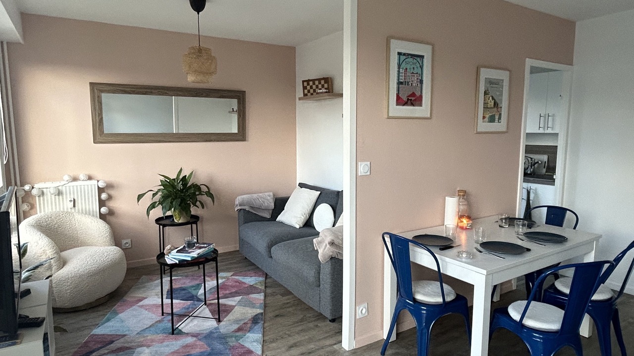Photo of Livingroom in Beaulieu - Maladrerie - Saint-Paul