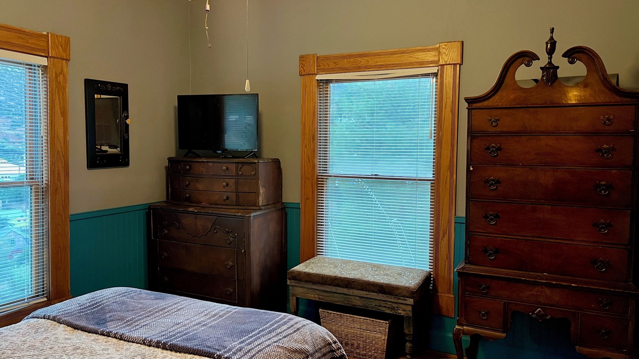 Photo of Bedroom in Bisbee