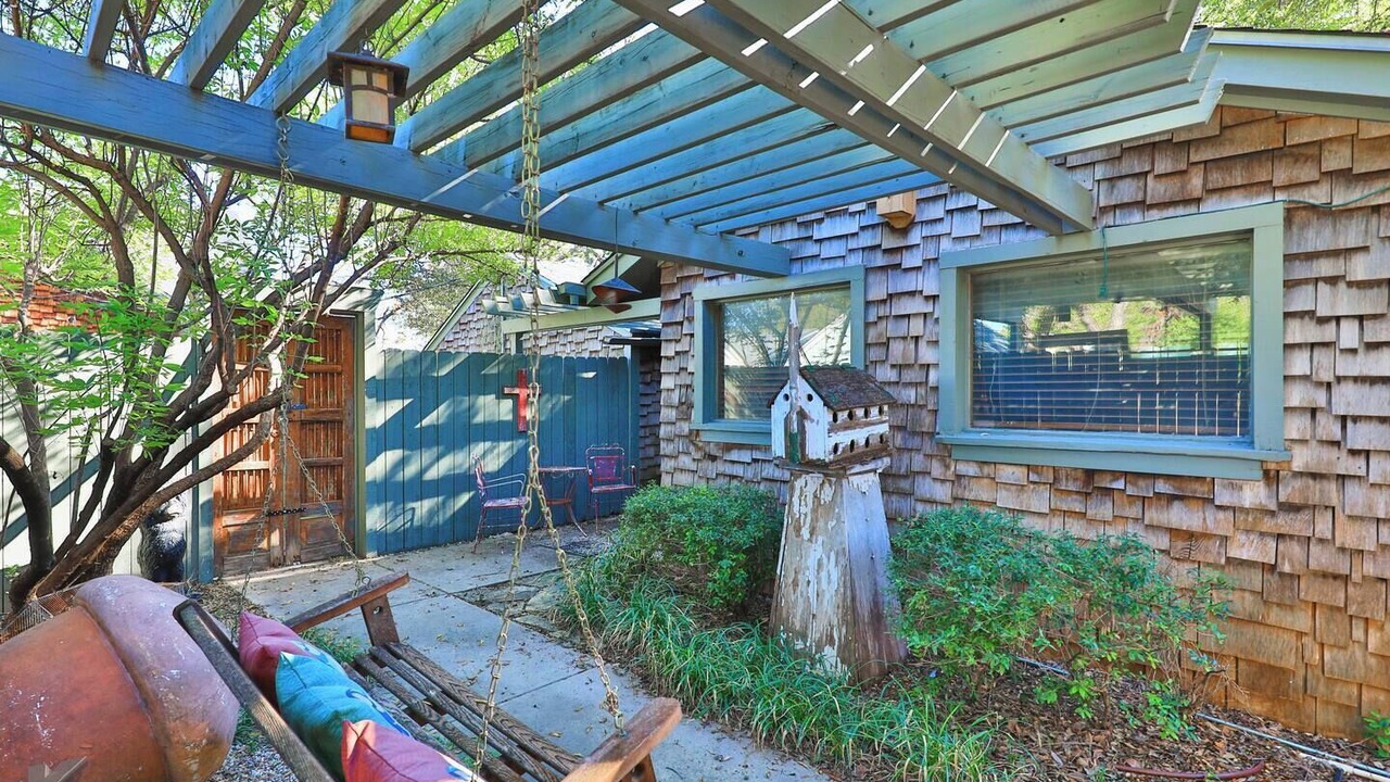 Photo of Outdoor in Sayles Blvd. Area