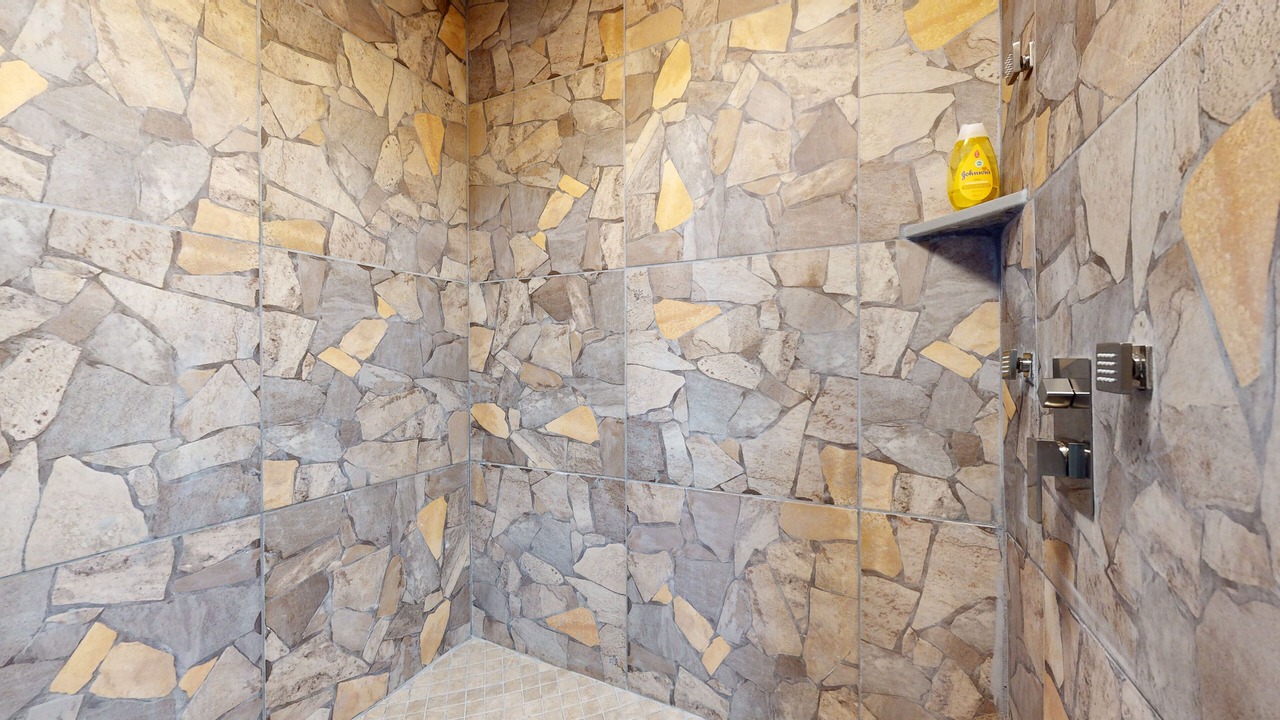 Photo of Bathroom in Gumlog