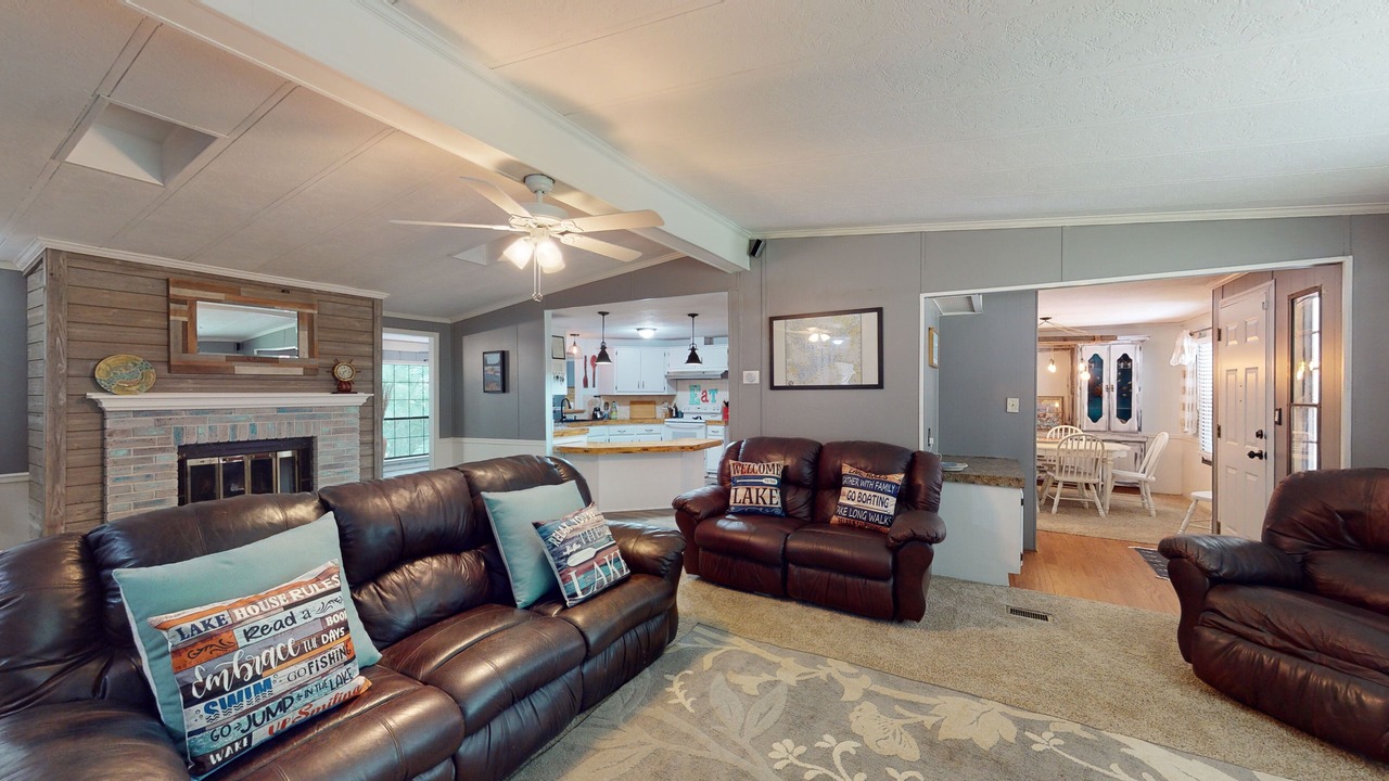 Photo of Livingroom in Gumlog