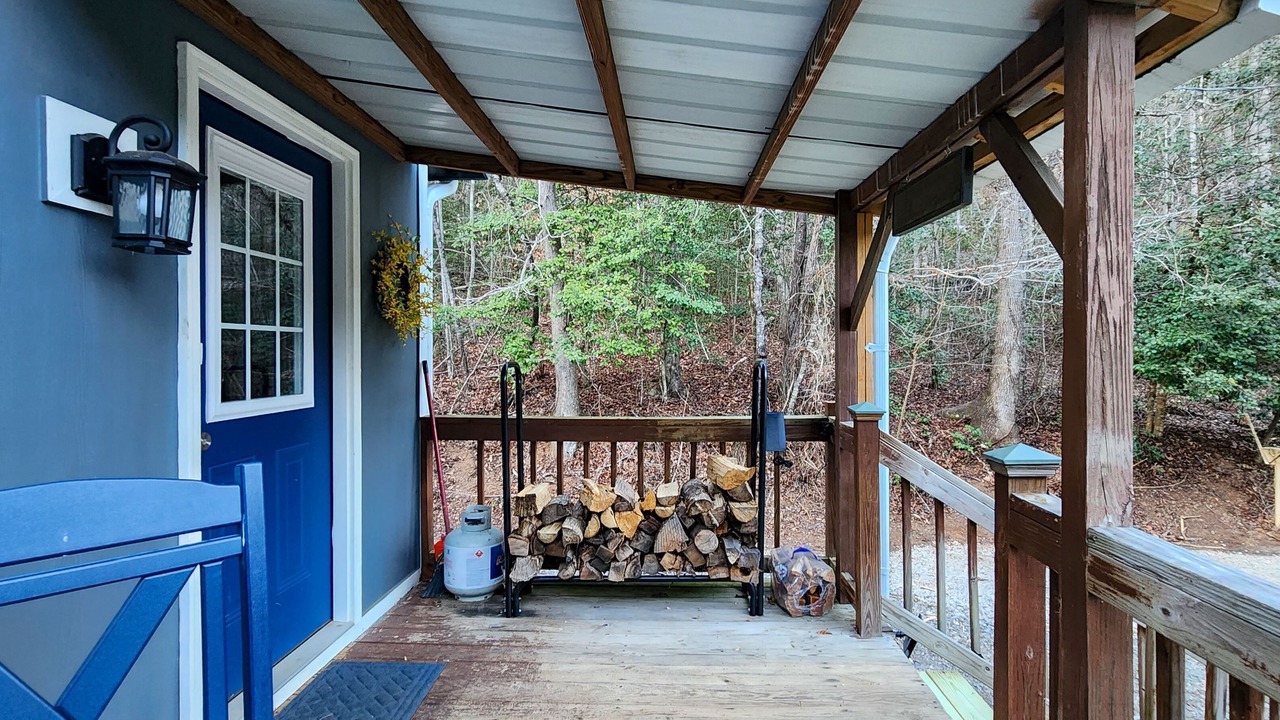 Photo of Patio Balcony in Ellijay