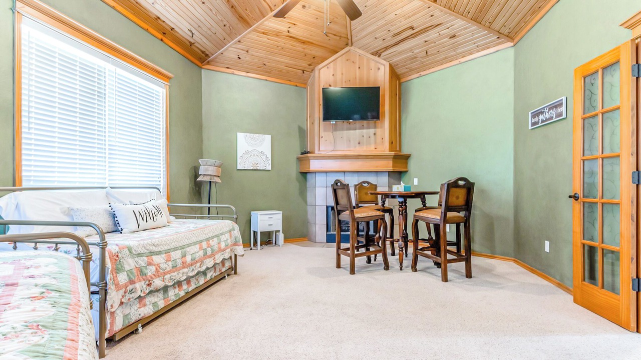 Photo of Bedroom in Del City