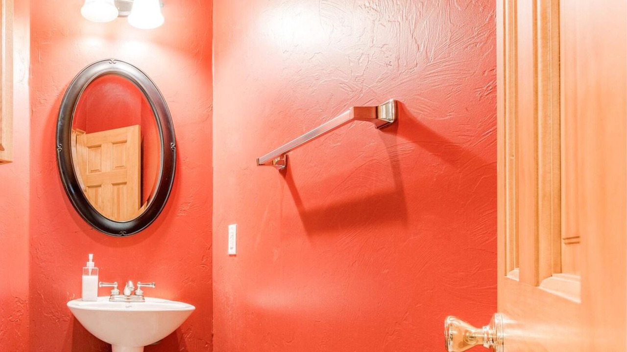 Photo of Bathroom in Del City