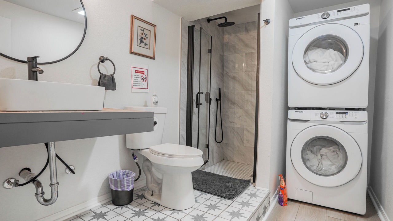 Photo of Bathroom in Central Oklahoma City