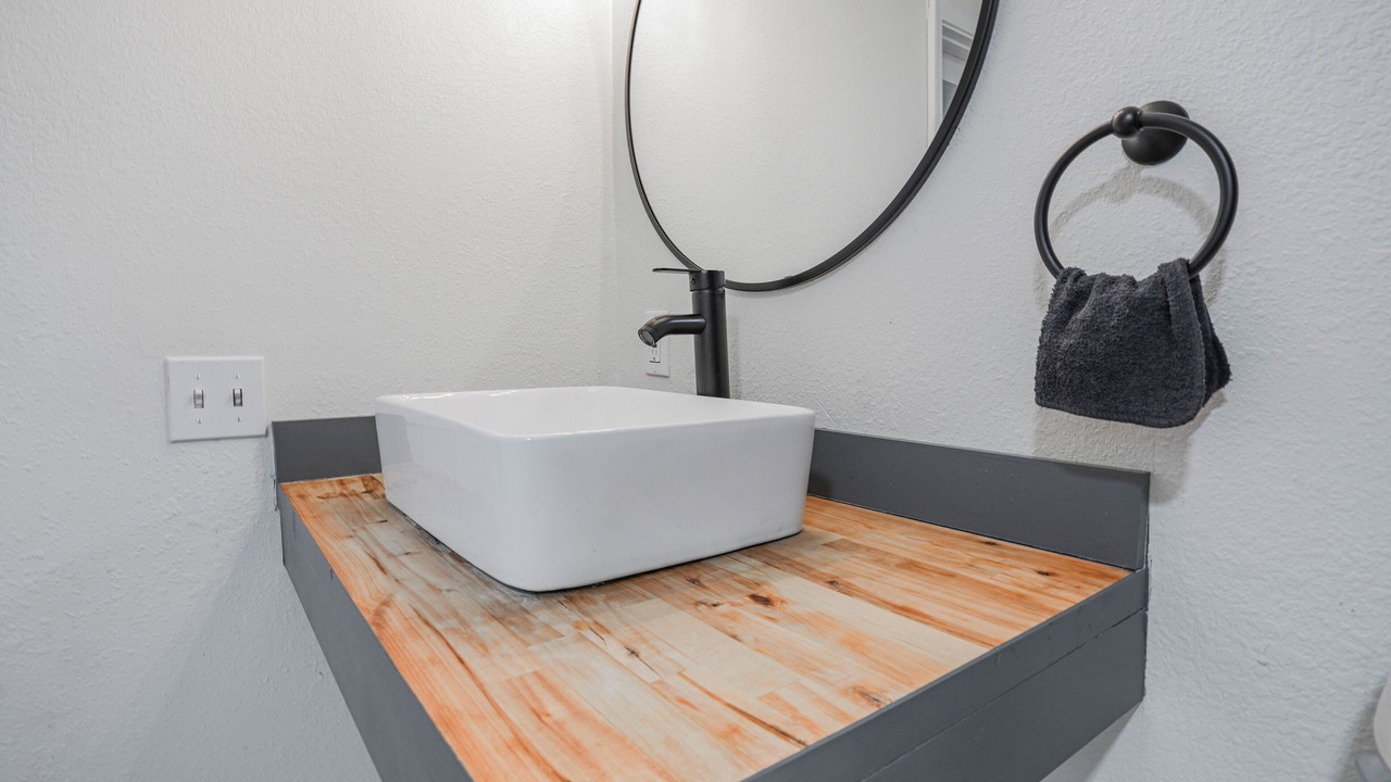 Photo of Bathroom in Central Oklahoma City