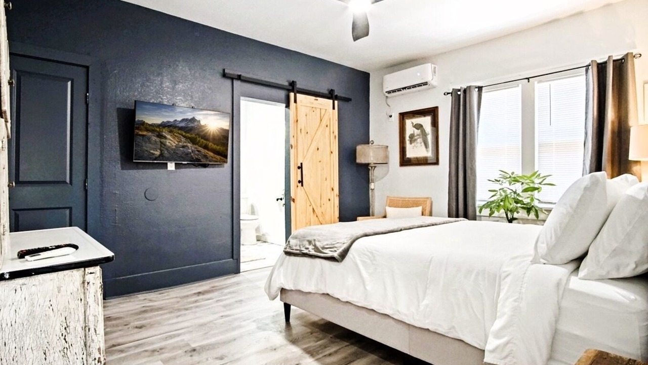 Photo of Bedroom in Central Oklahoma City
