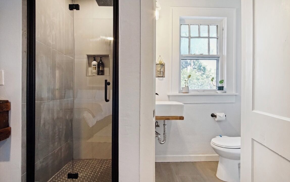 Photo of Bathroom in Central Oklahoma City