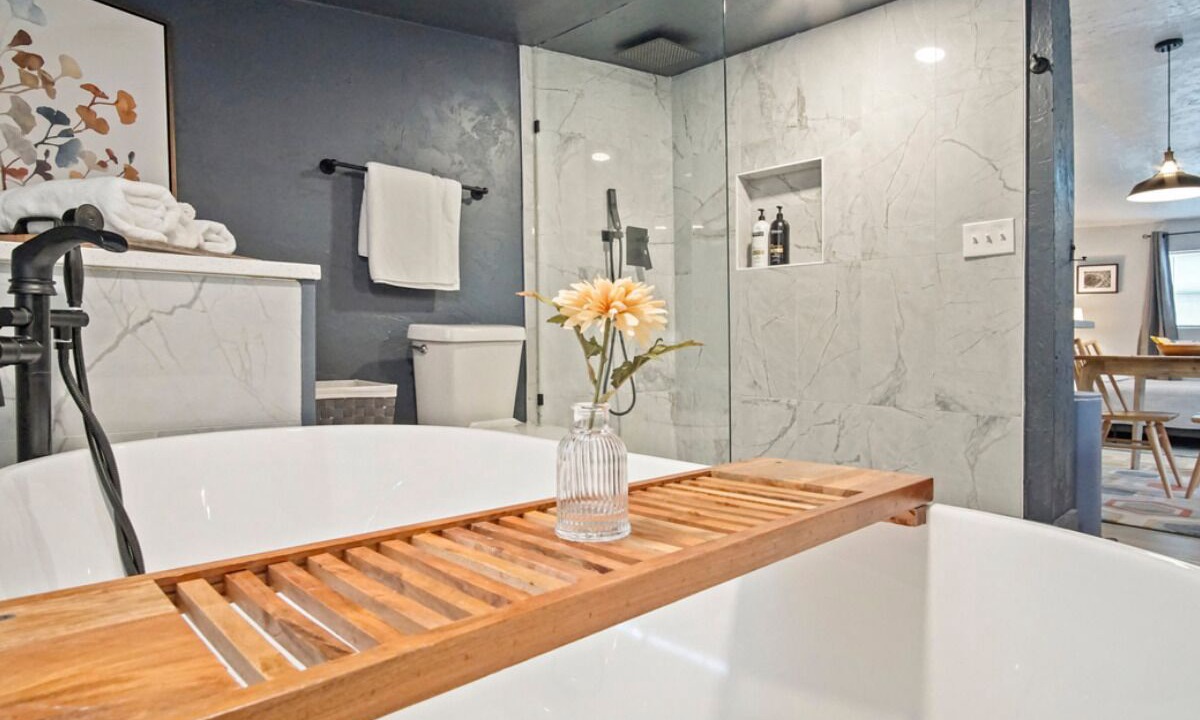Photo of Bathroom in Central Oklahoma City