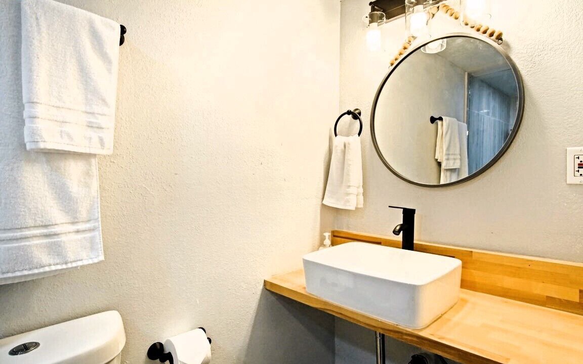 Photo of Bathroom in Central Oklahoma City