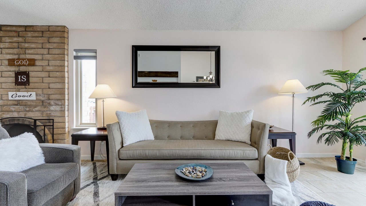 Photo of Livingroom in Sacramento
