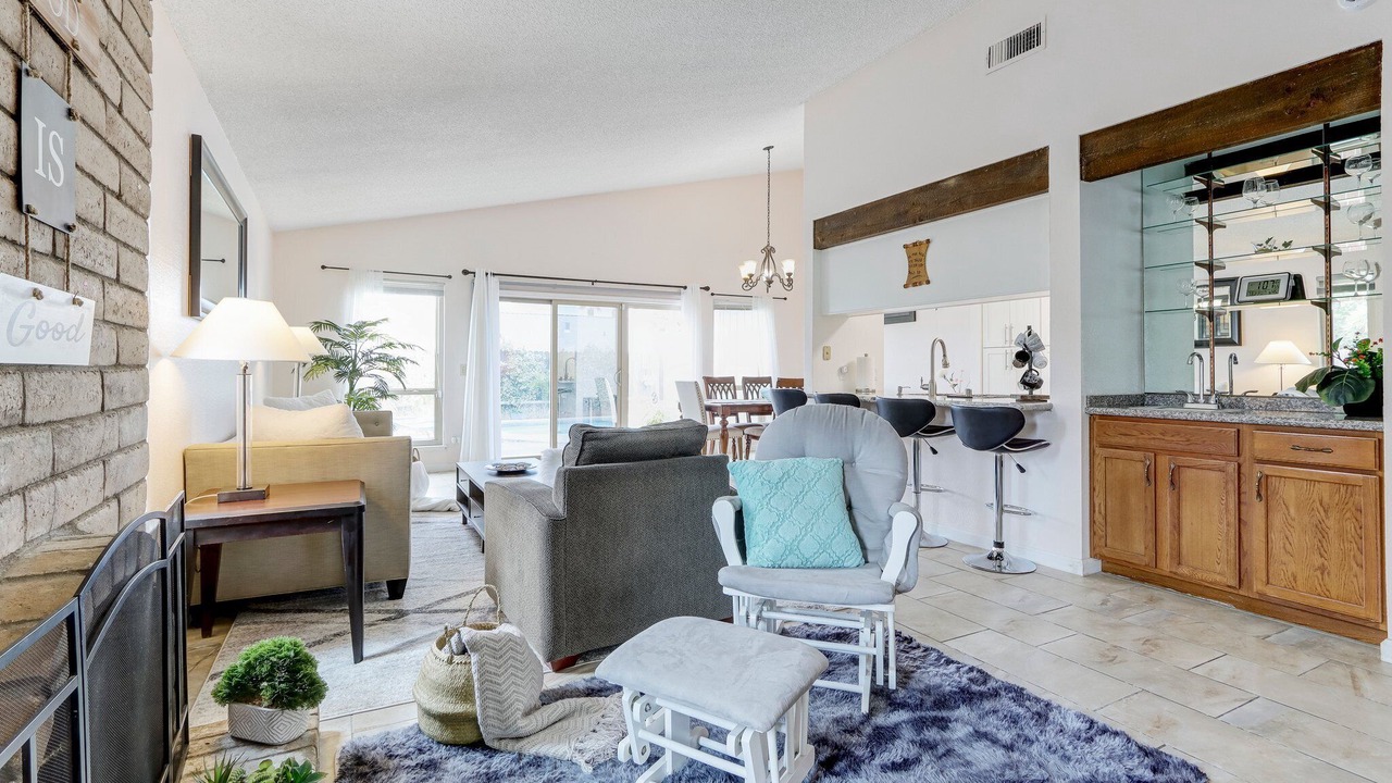 Photo of Livingroom in Sacramento