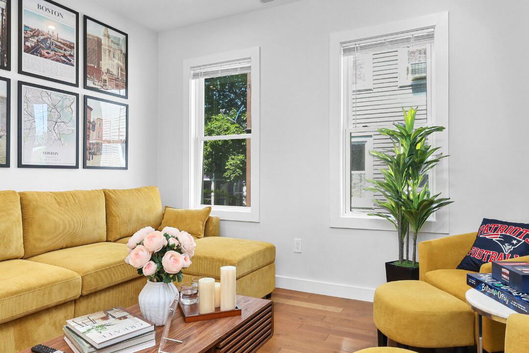 Photo of Livingroom in East Somerville