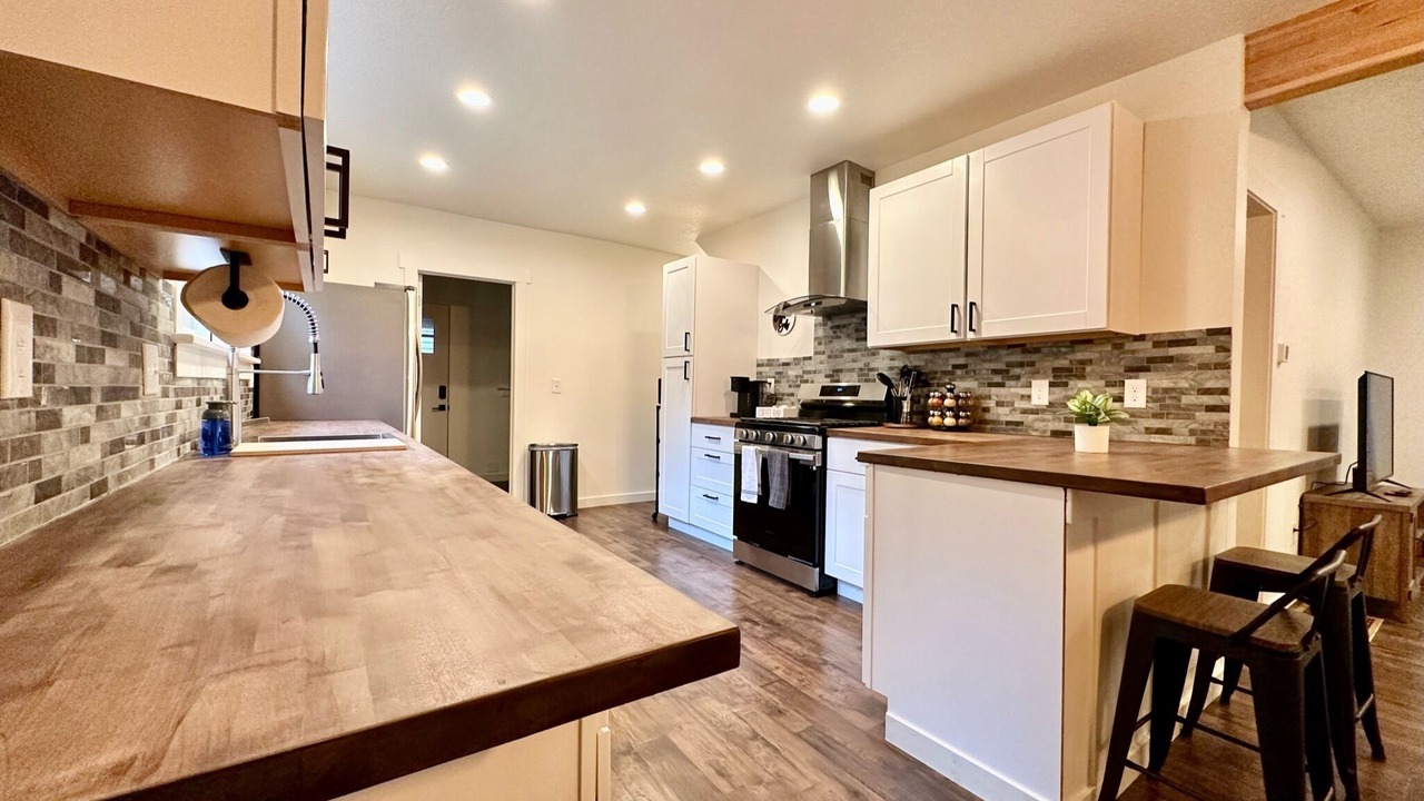 Photo of Kitchen in McLoughlin