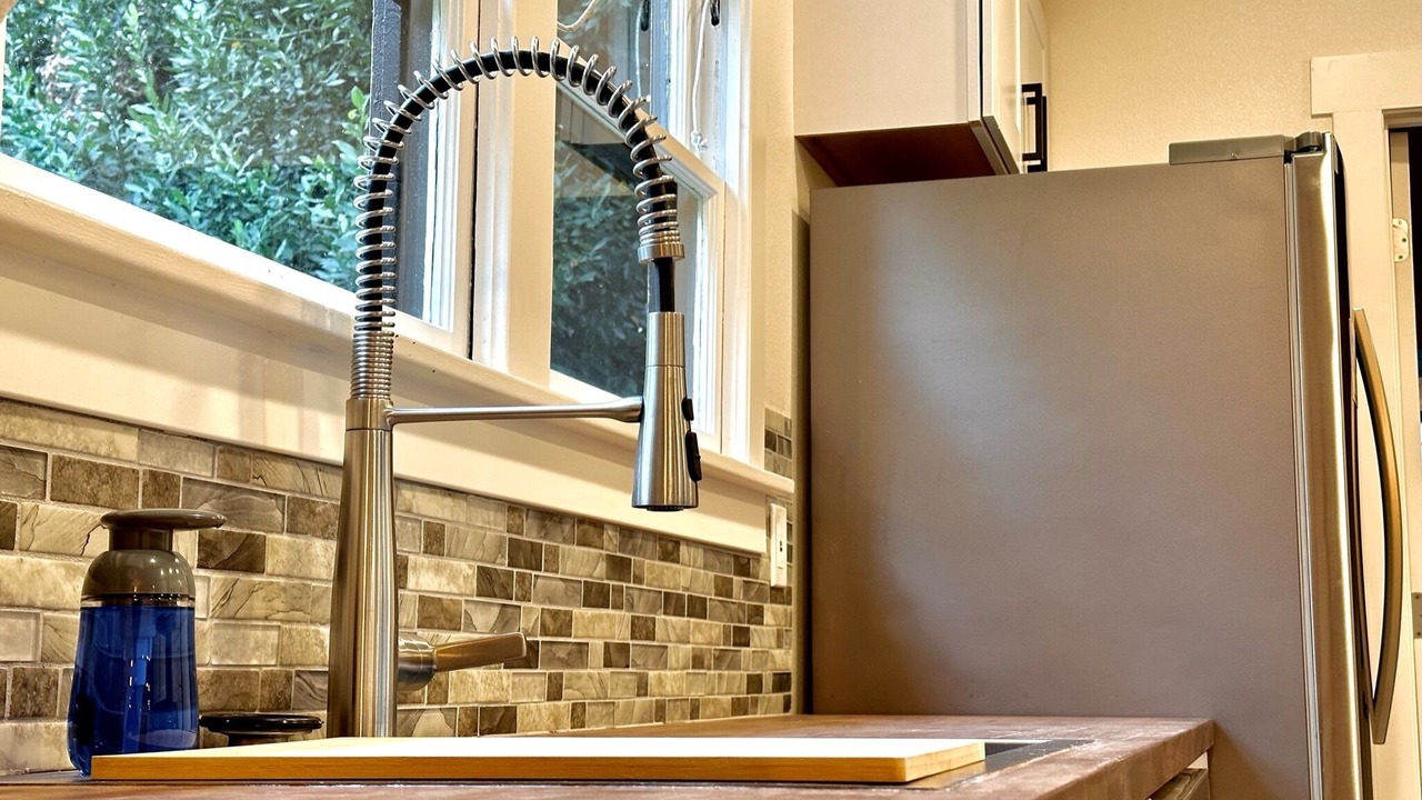 Photo of Kitchen in McLoughlin